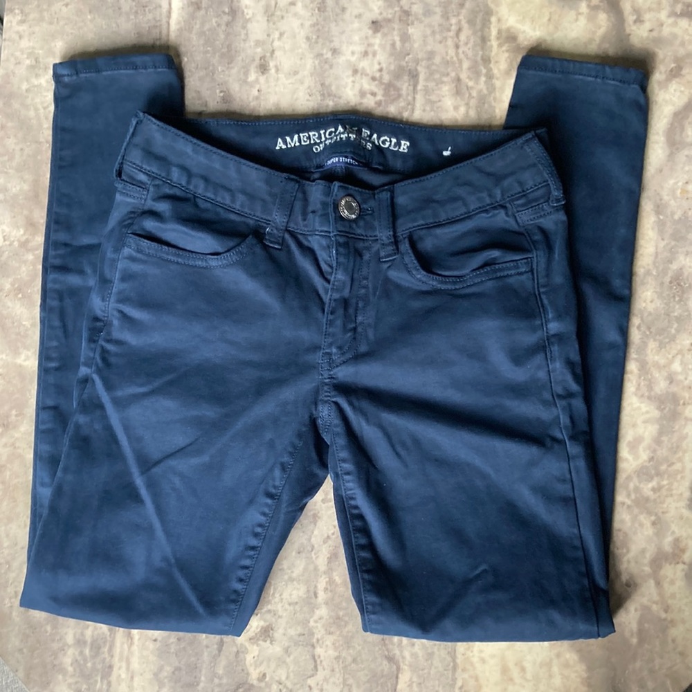 AE Low Rise Jeggings Pants 2 Short